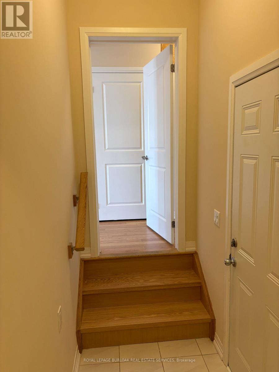 70 Freedom Crescent, Hamilton, ON - Indoor Photo Showing Other Room