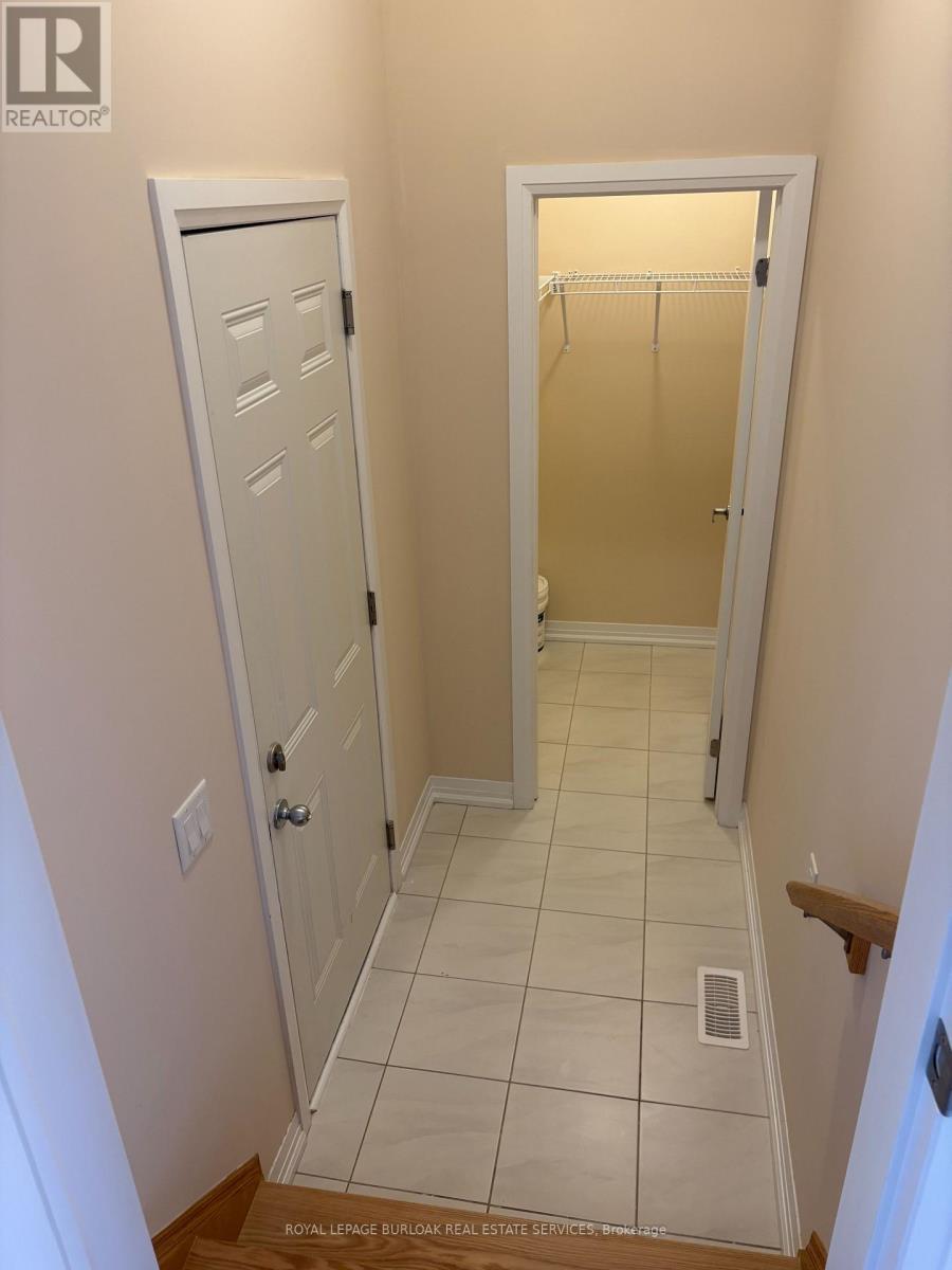 70 Freedom Crescent, Hamilton, ON - Indoor Photo Showing Other Room