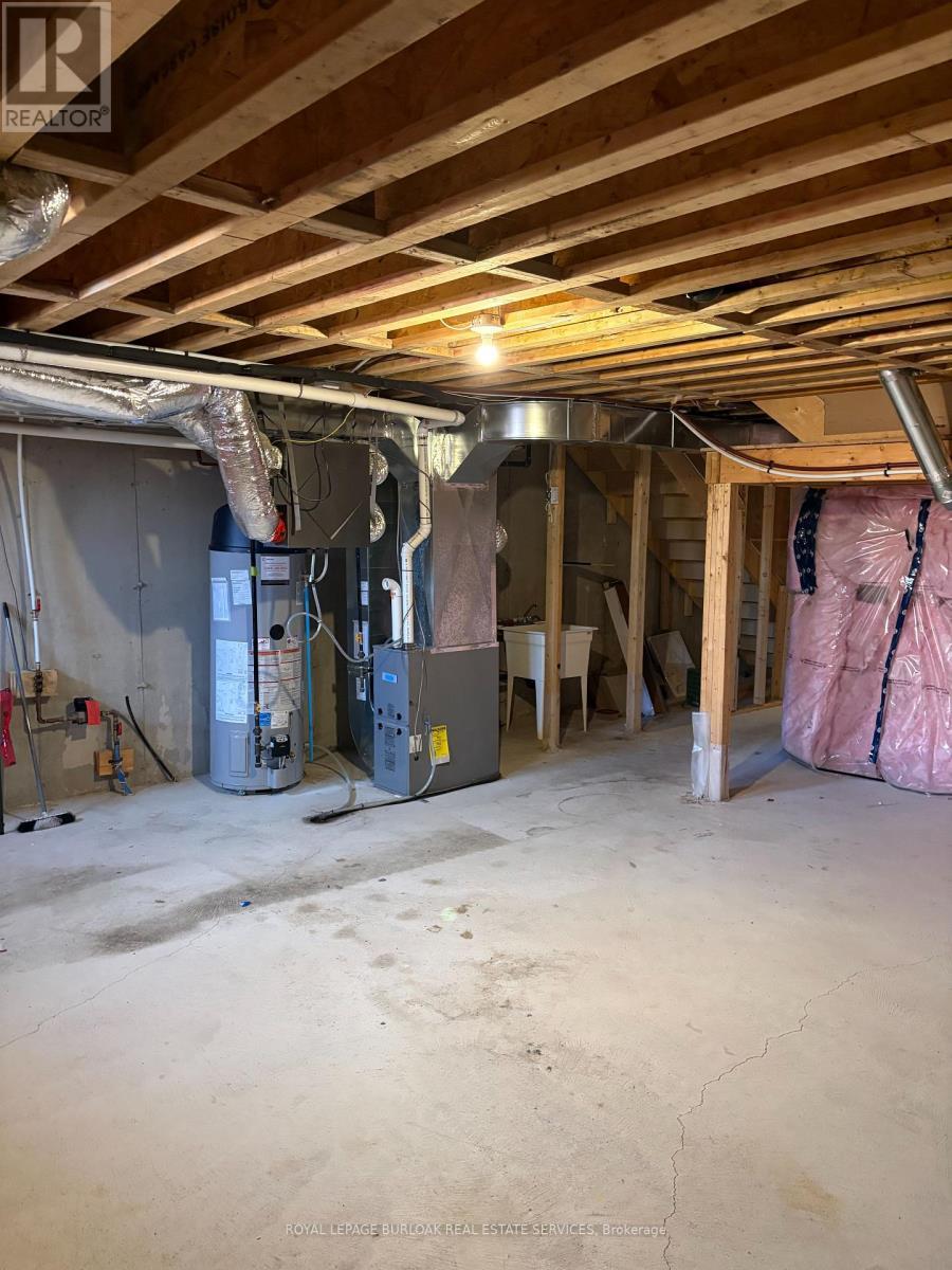 70 Freedom Crescent, Hamilton, ON - Indoor Photo Showing Basement