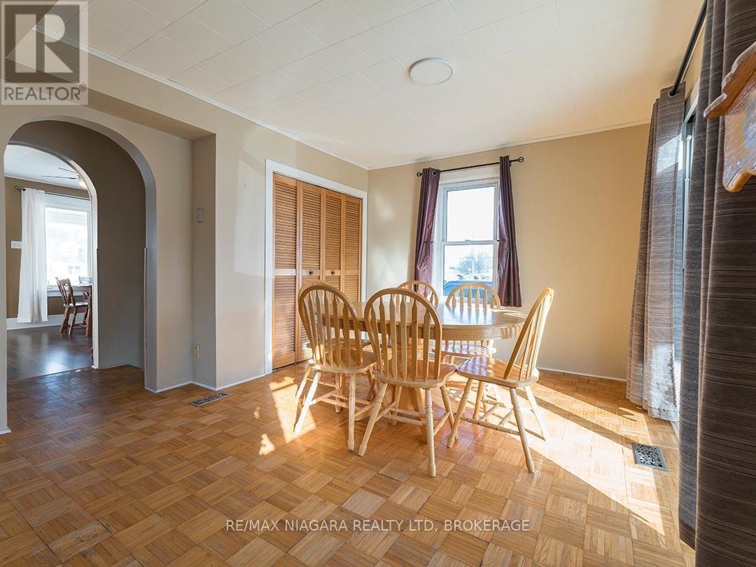 31959 Feeder Road, Wainfleet (Marshville/Winger), ON - Indoor Photo Showing Dining Room