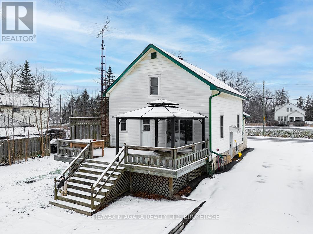 31959 Feeder Road, Wainfleet (Marshville/Winger), ON - Outdoor With Deck Patio Veranda