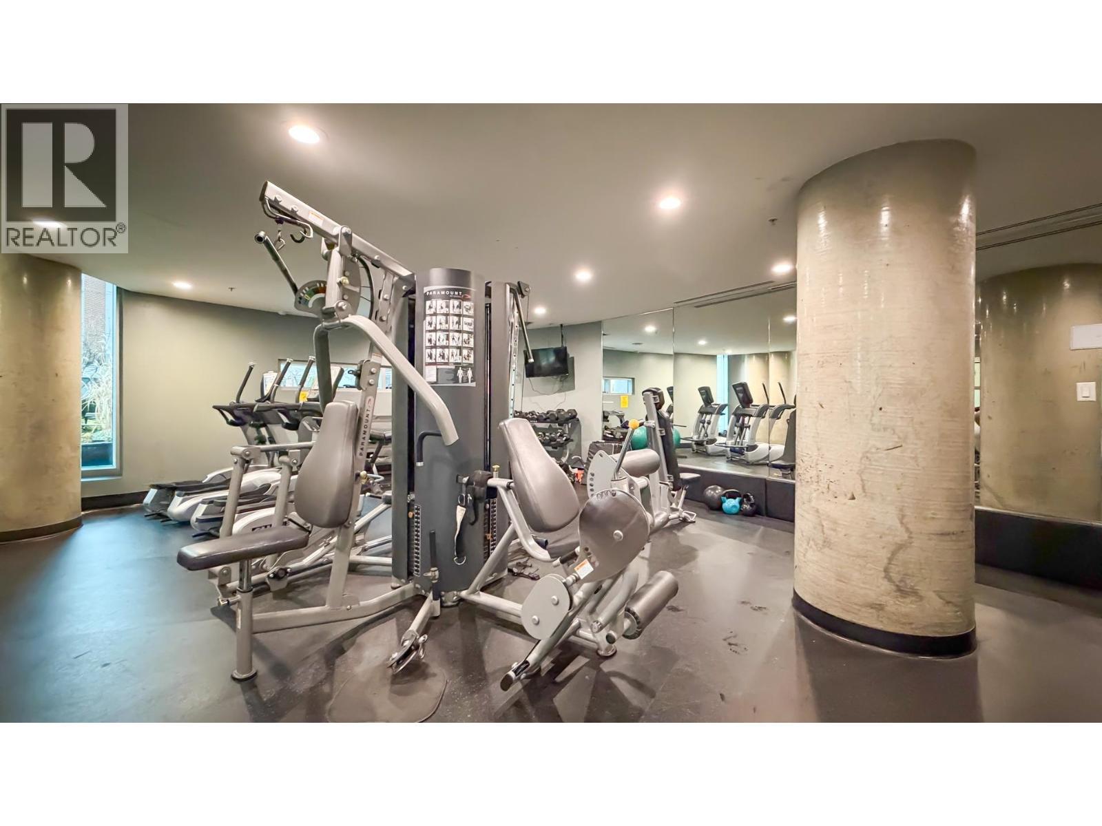 1606 688 Abbott Street, Vancouver, BC - Indoor Photo Showing Gym Room