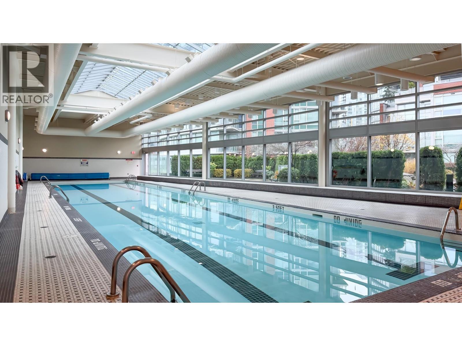 1606 688 Abbott Street, Vancouver, BC - Indoor Photo Showing Other Room With In Ground Pool