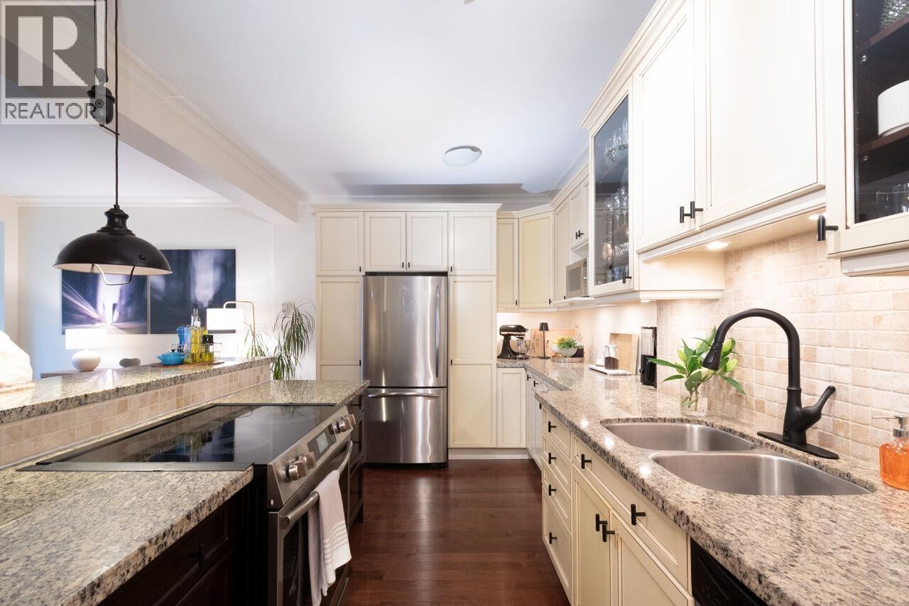 308 1655 Nelson Street, Vancouver, BC - Indoor Photo Showing Kitchen With Double Sink With Upgraded Kitchen