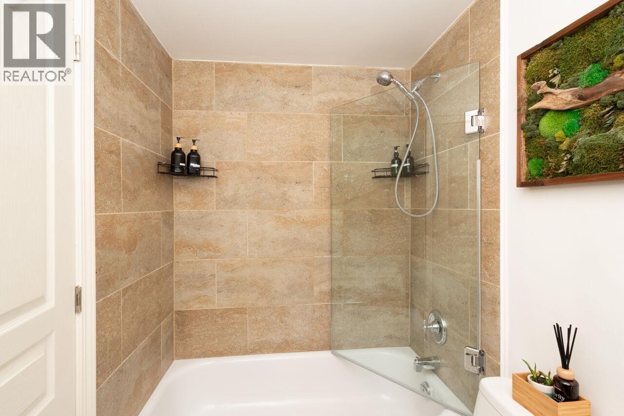 308 1655 Nelson Street, Vancouver, BC - Indoor Photo Showing Bathroom