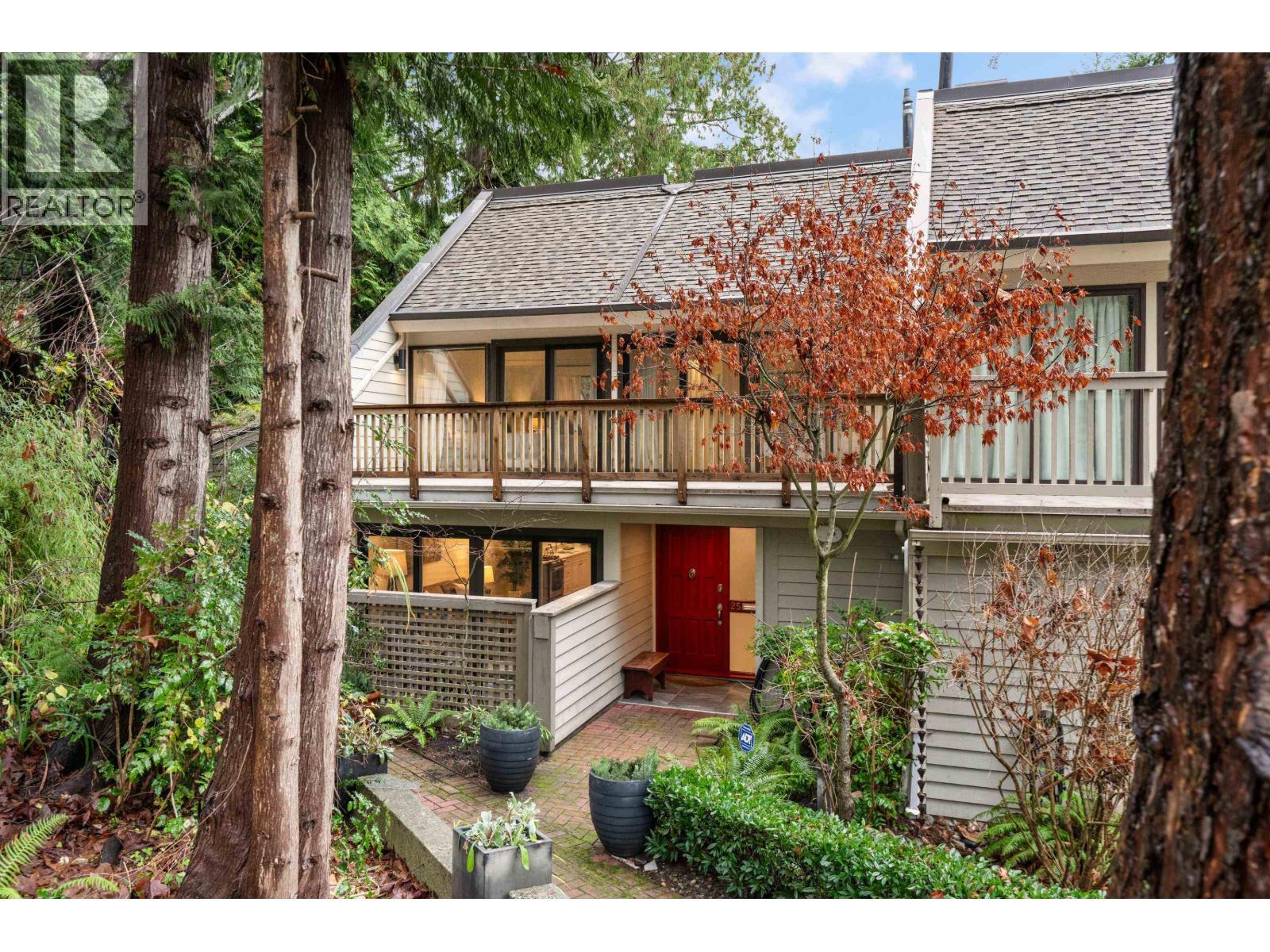 25 4957 Marine Drive, West Vancouver, BC - Outdoor