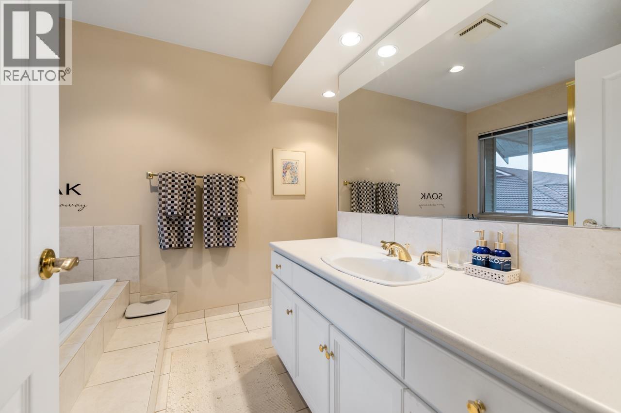 233 Waterleigh Drive, Vancouver, BC - Indoor Photo Showing Bathroom