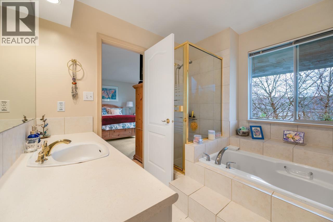 233 Waterleigh Drive, Vancouver, BC - Indoor Photo Showing Bathroom