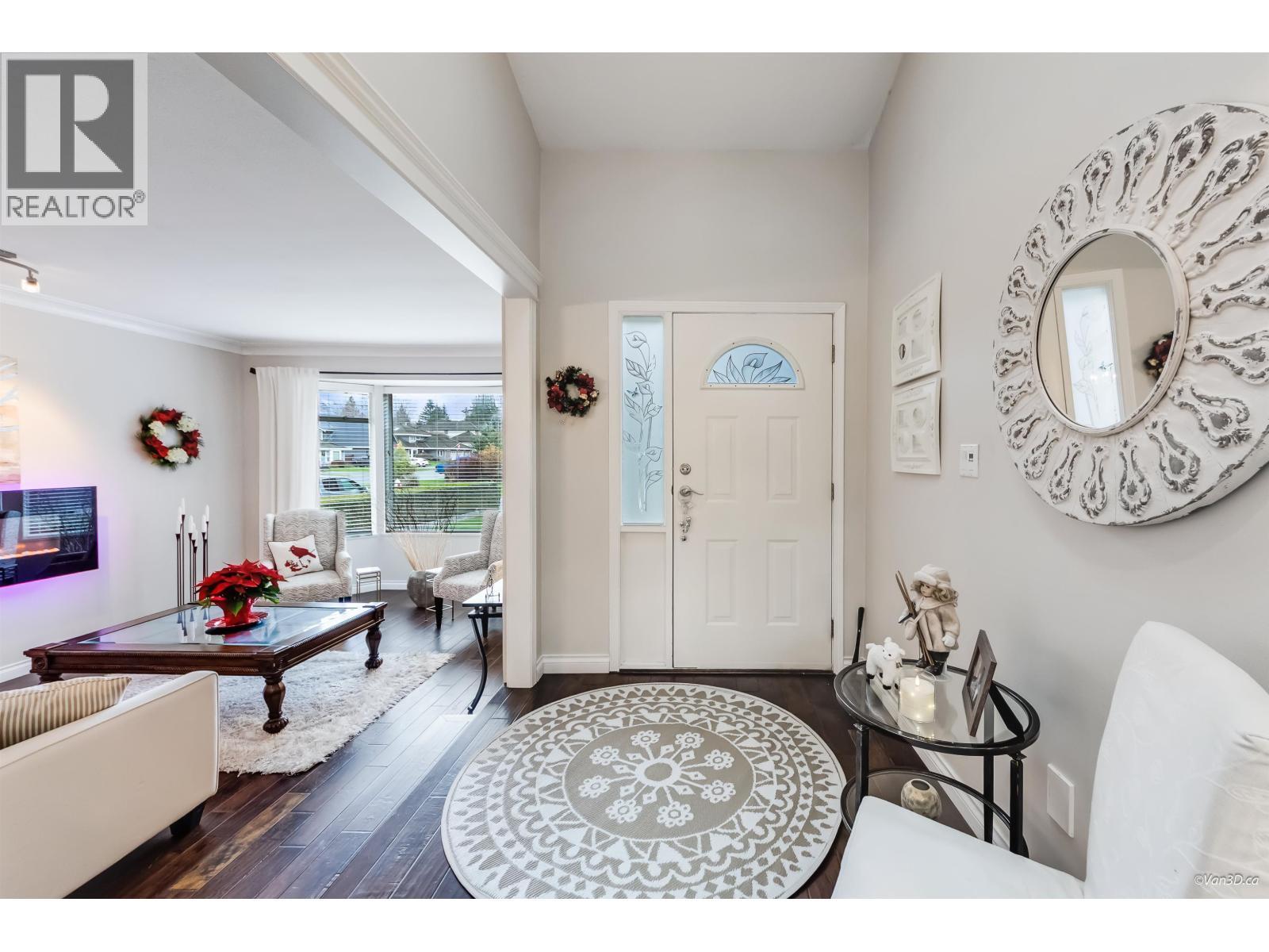 12409 204B Street, Maple Ridge, BC - Indoor