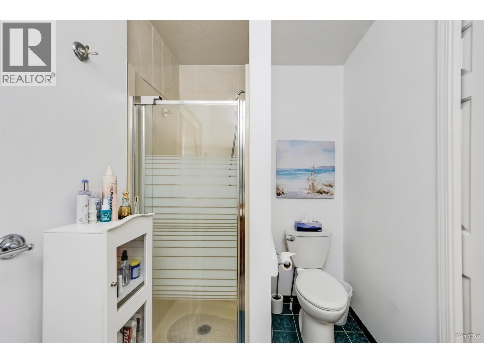 12409 204B Street, Maple Ridge, BC - Indoor Photo Showing Bathroom