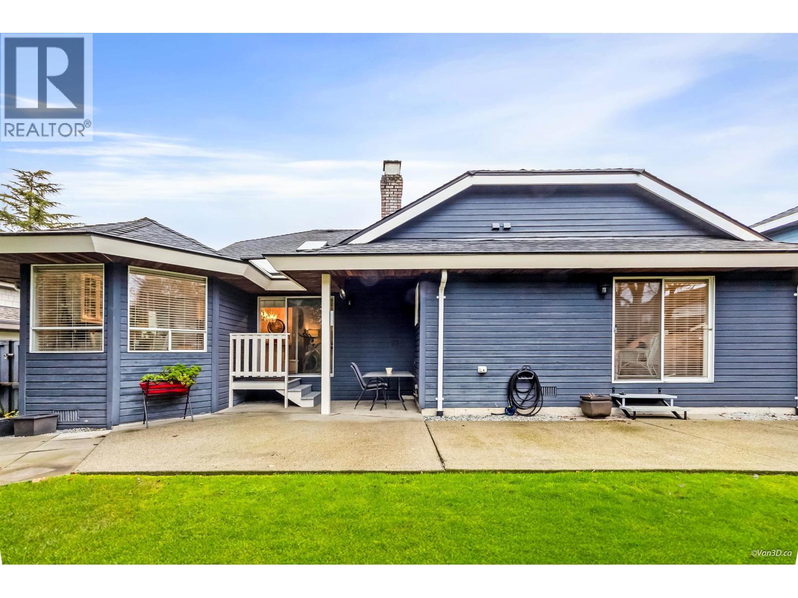 12409 204B Street, Maple Ridge, BC - Outdoor With Deck Patio Veranda
