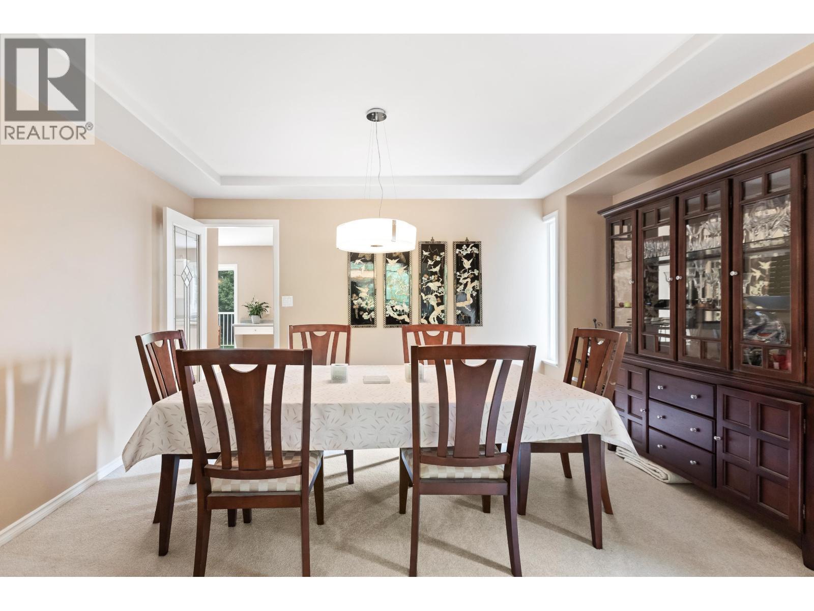 10610 238 Street, Maple Ridge, BC - Indoor Photo Showing Dining Room
