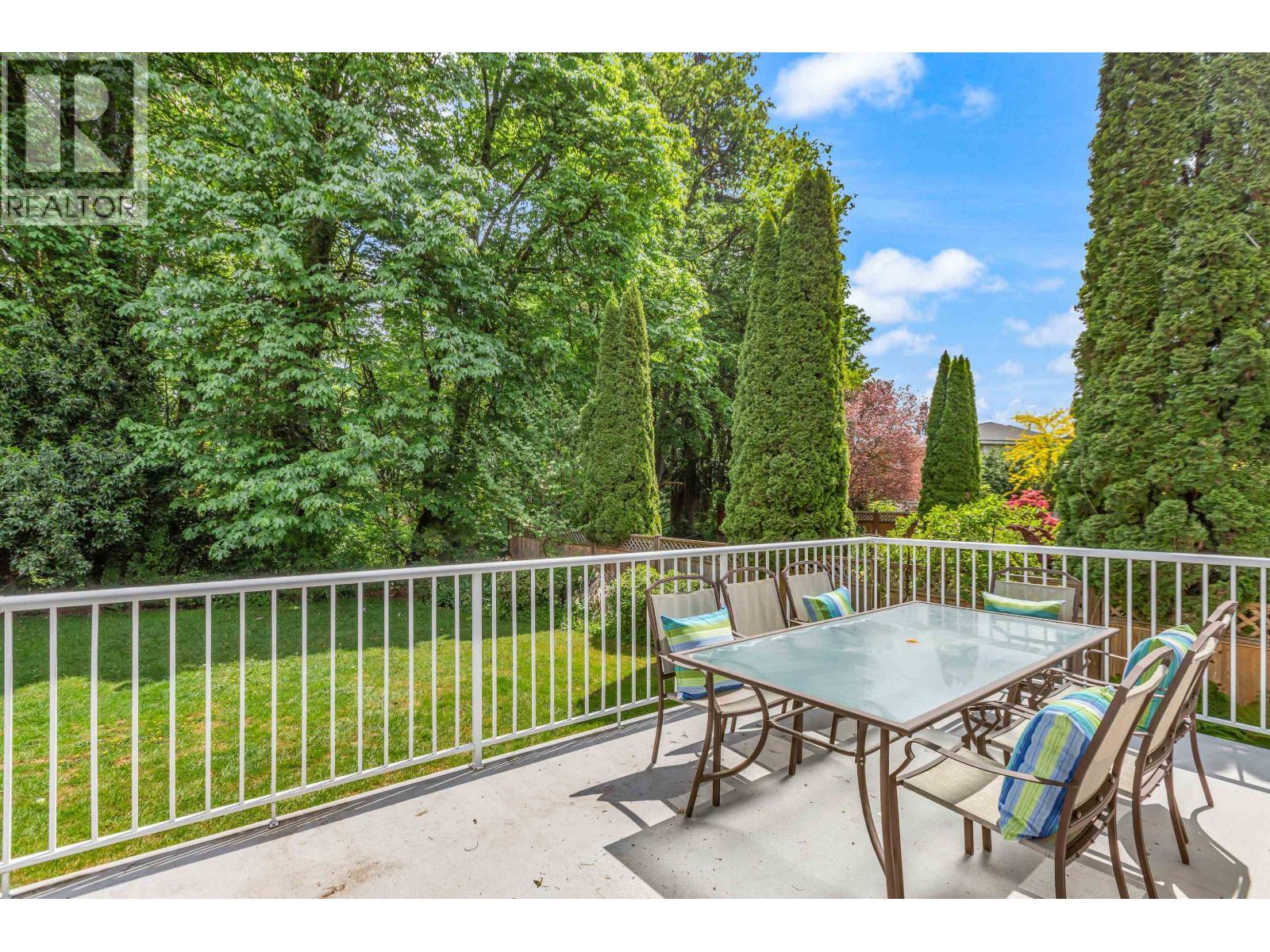 10610 238 Street, Maple Ridge, BC - Outdoor