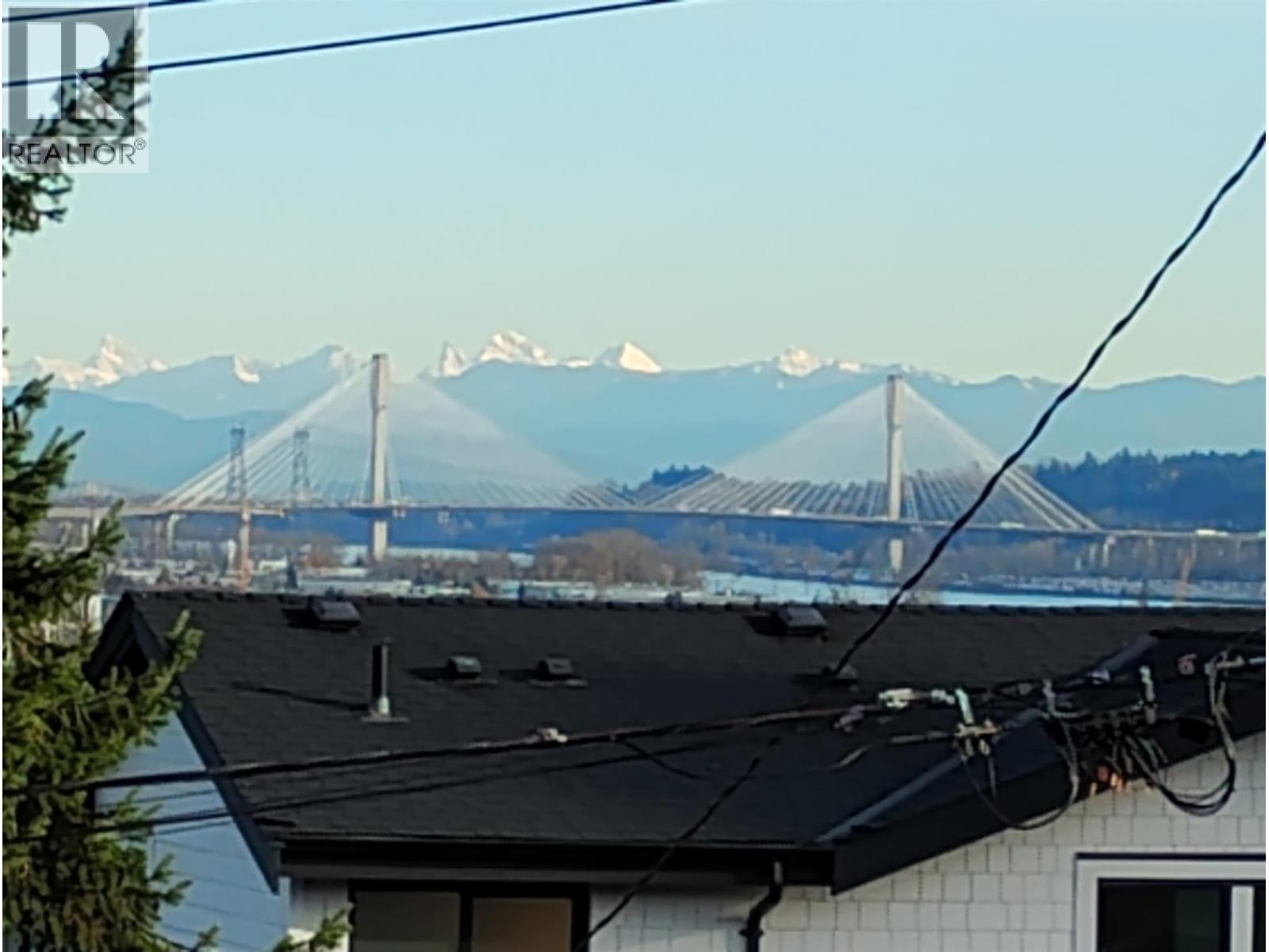 548 Amess Street, New Westminster, BC - Outdoor With View