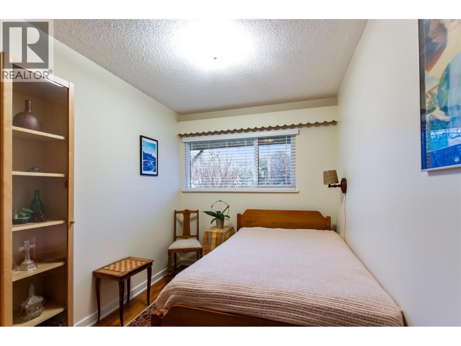 548 Amess Street, New Westminster, BC - Indoor Photo Showing Bedroom