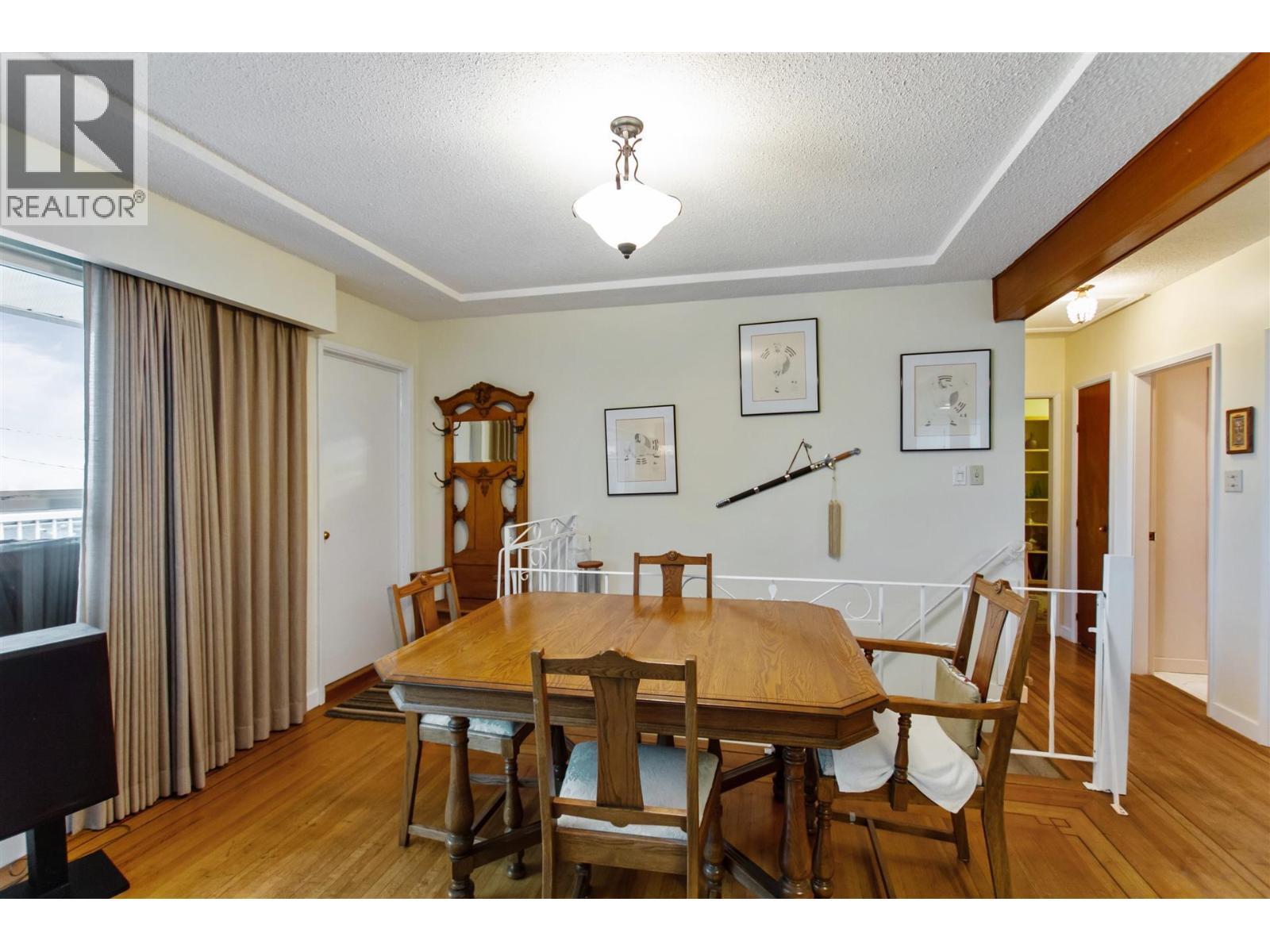 548 Amess Street, New Westminster, BC - Indoor Photo Showing Dining Room