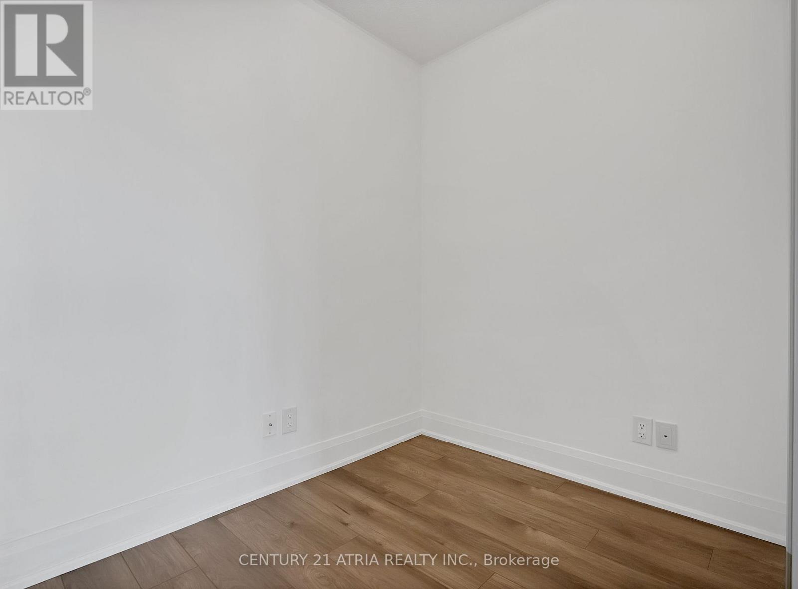 308 - 30 Herons Hill Way, Toronto, ON - Indoor Photo Showing Other Room
