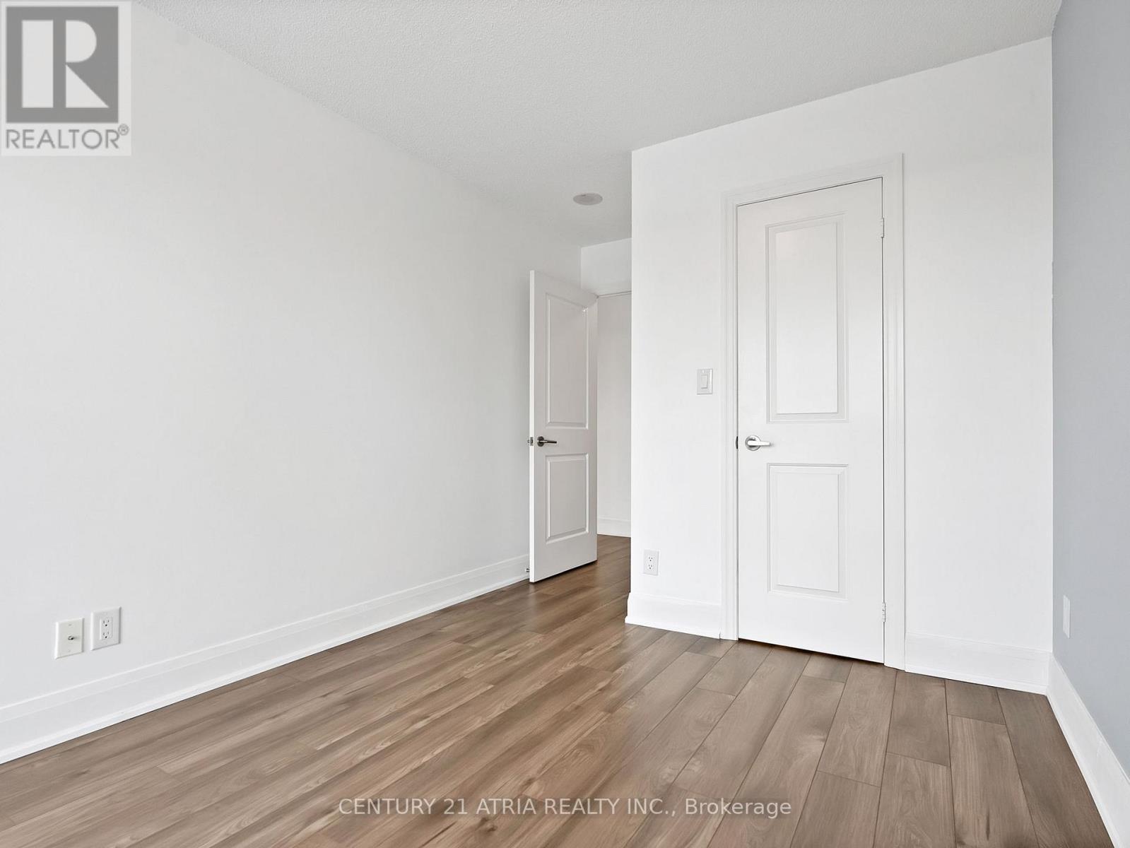 308 - 30 Herons Hill Way, Toronto, ON - Indoor Photo Showing Other Room