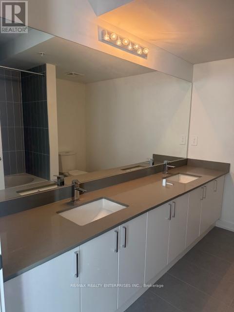 C224 - 1660 Victoria Park Avenue, Toronto, ON - Indoor Photo Showing Bathroom