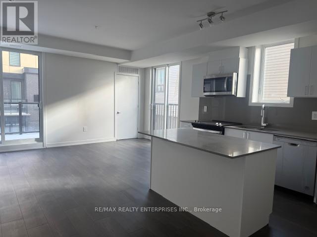 C224 - 1660 Victoria Park Avenue, Toronto, ON - Indoor Photo Showing Kitchen