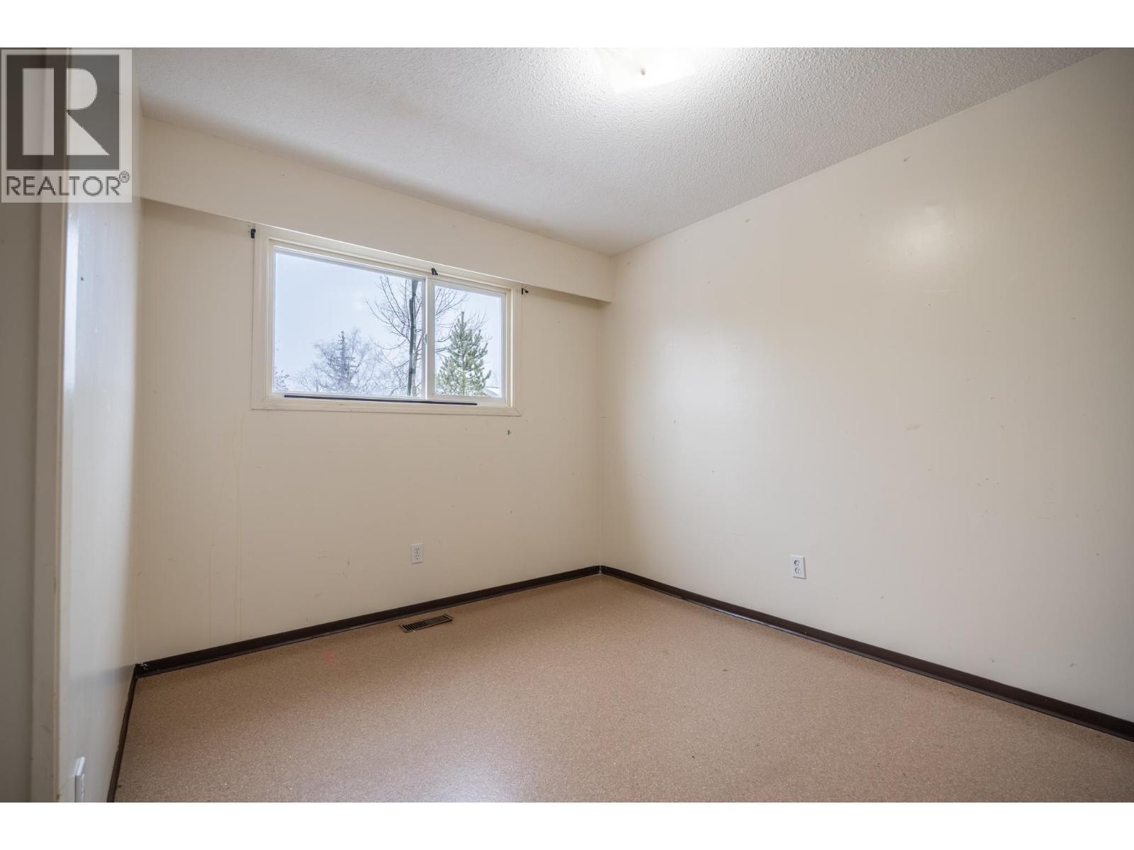 4346 Ewen Avenue, Prince George, BC - Indoor Photo Showing Other Room
