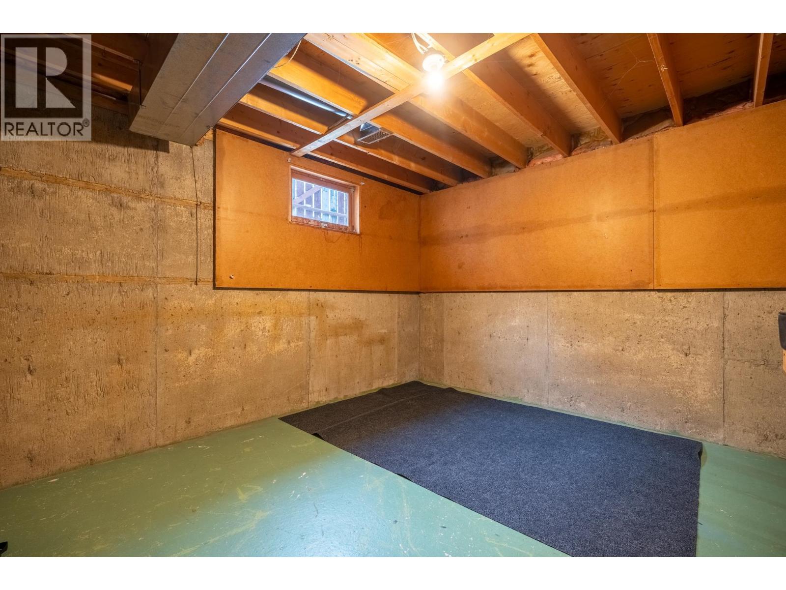 4346 Ewen Avenue, Prince George, BC - Indoor