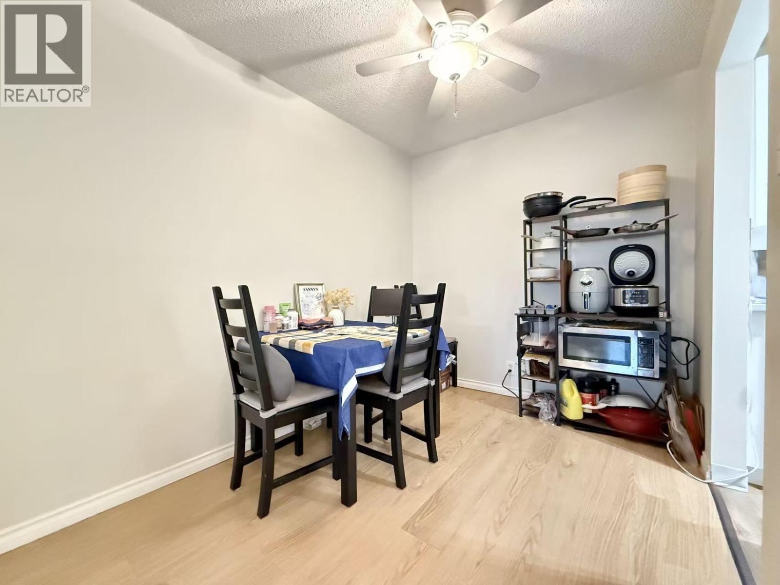 105 8511 Ackroyd Road, Richmond, BC - Indoor