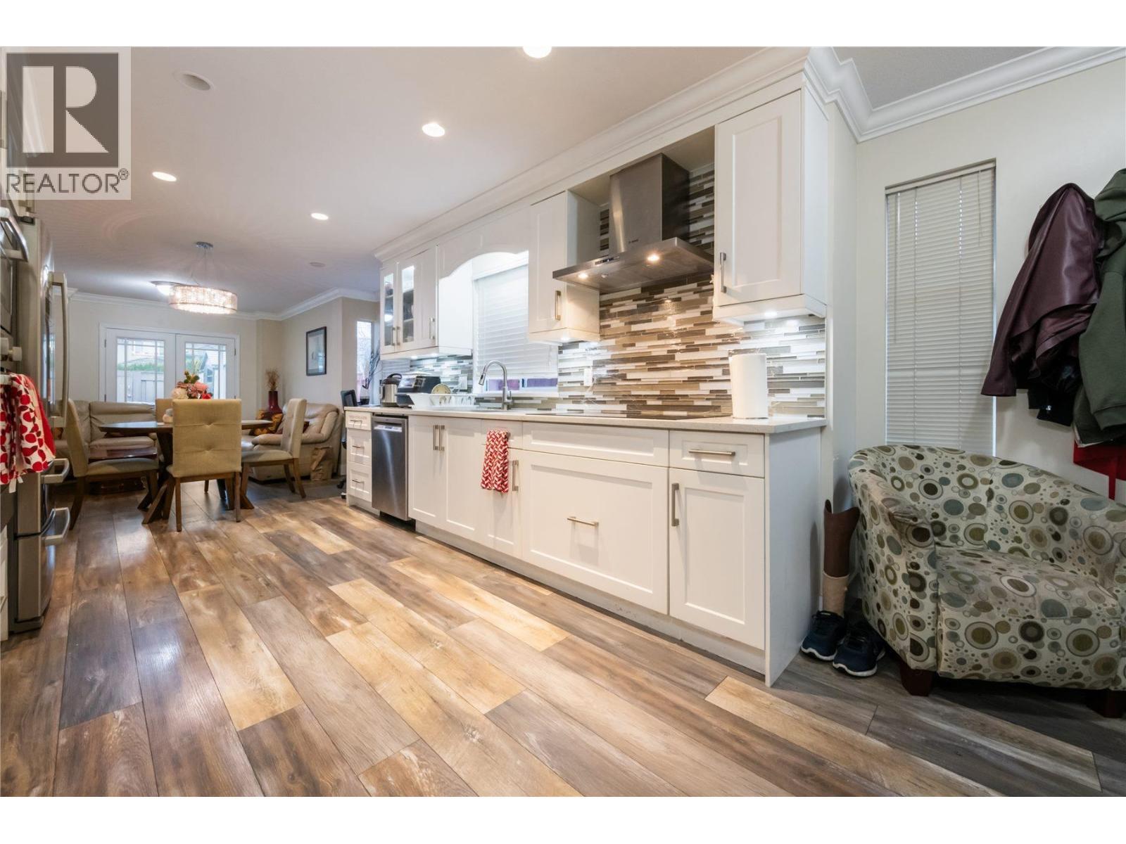 13 4767 64 Street, Delta, BC - Indoor