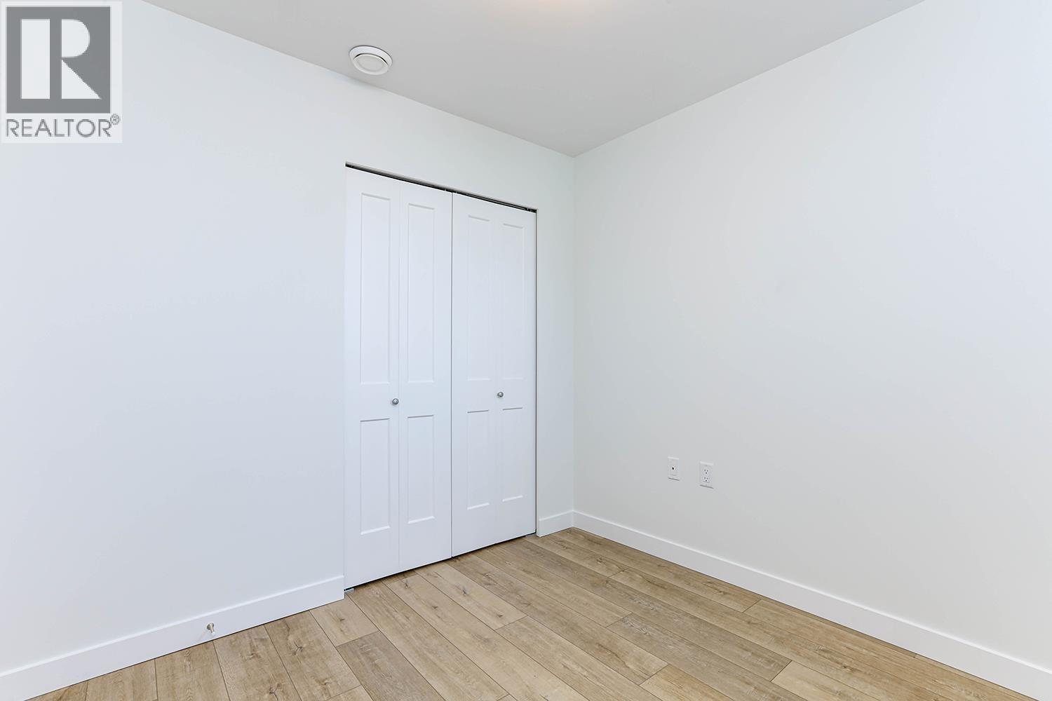 411 4933 Clarendon Street, Vancouver, BC - Indoor Photo Showing Other Room