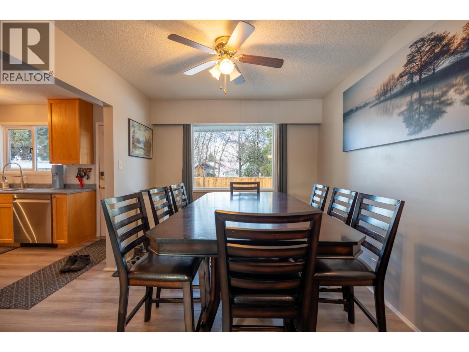 1050 Parsnip Crescent, Prince George, BC - Indoor Photo Showing Dining Room