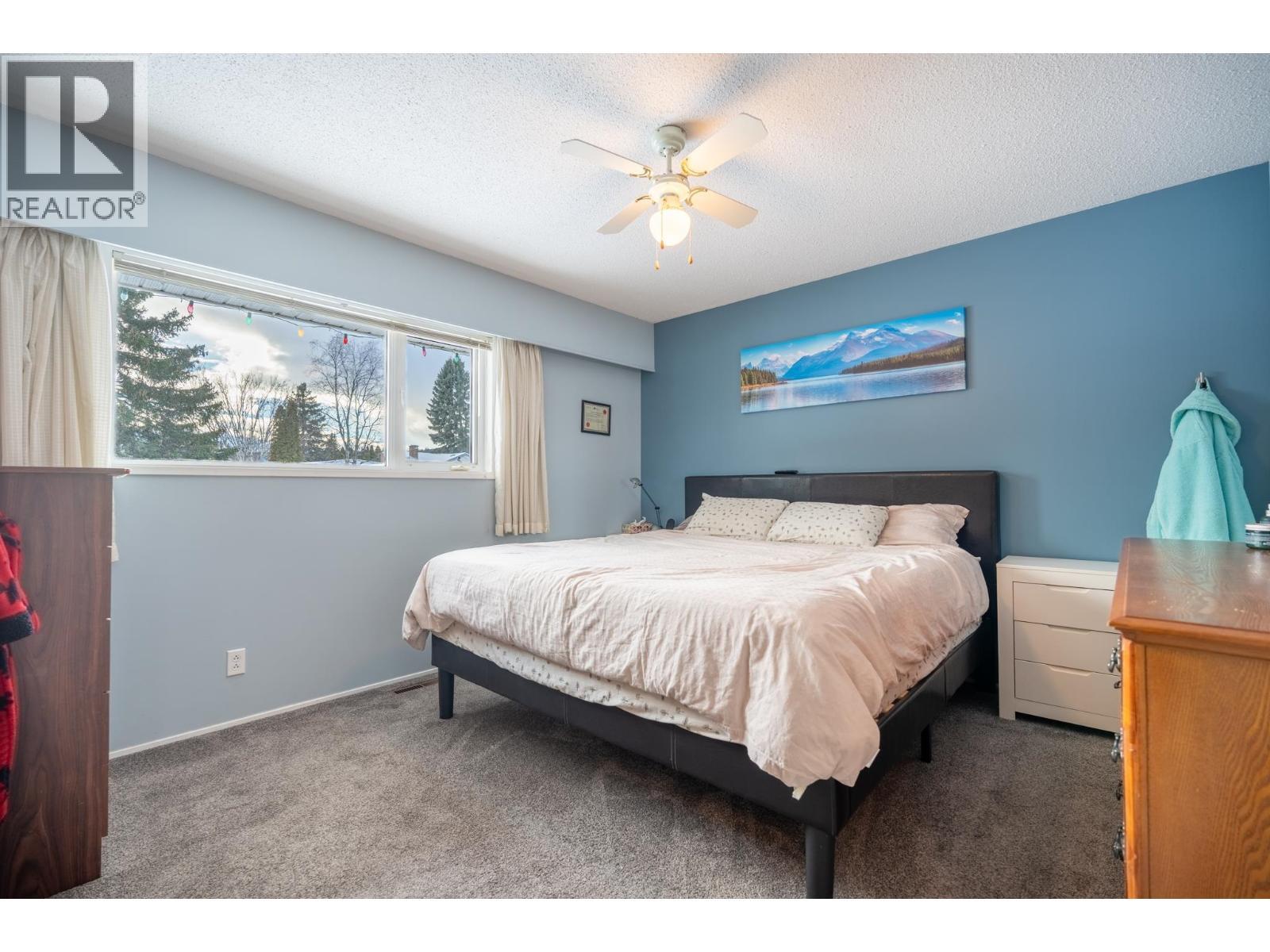 1050 Parsnip Crescent, Prince George, BC - Indoor Photo Showing Bedroom