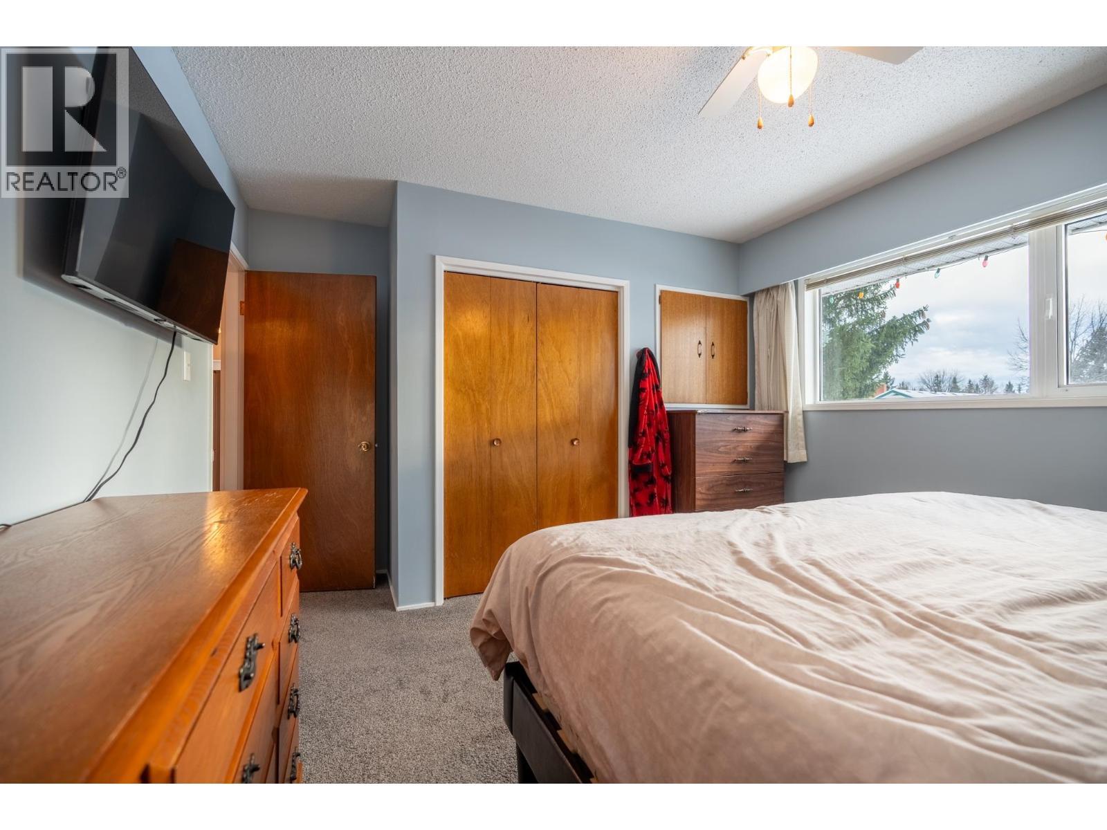 1050 Parsnip Crescent, Prince George, BC - Indoor Photo Showing Bedroom