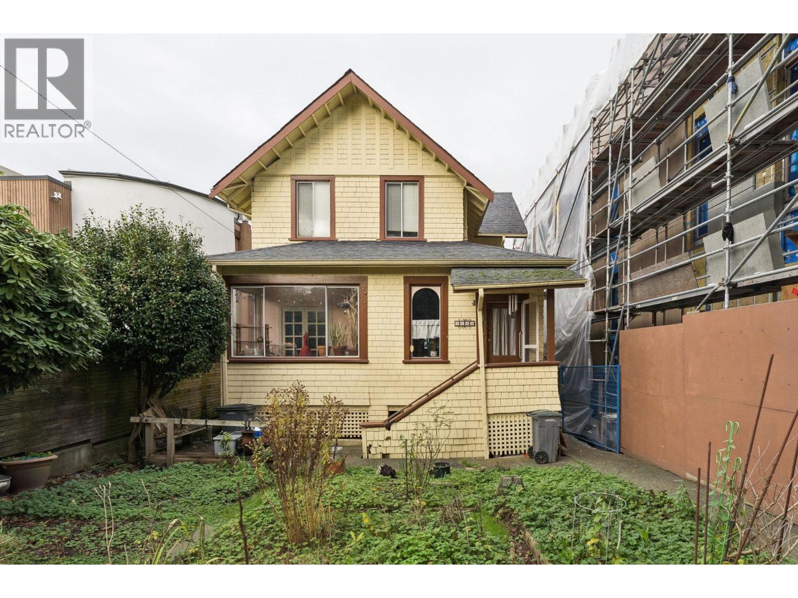 3243 Point Grey Road, Vancouver, BC - Outdoor