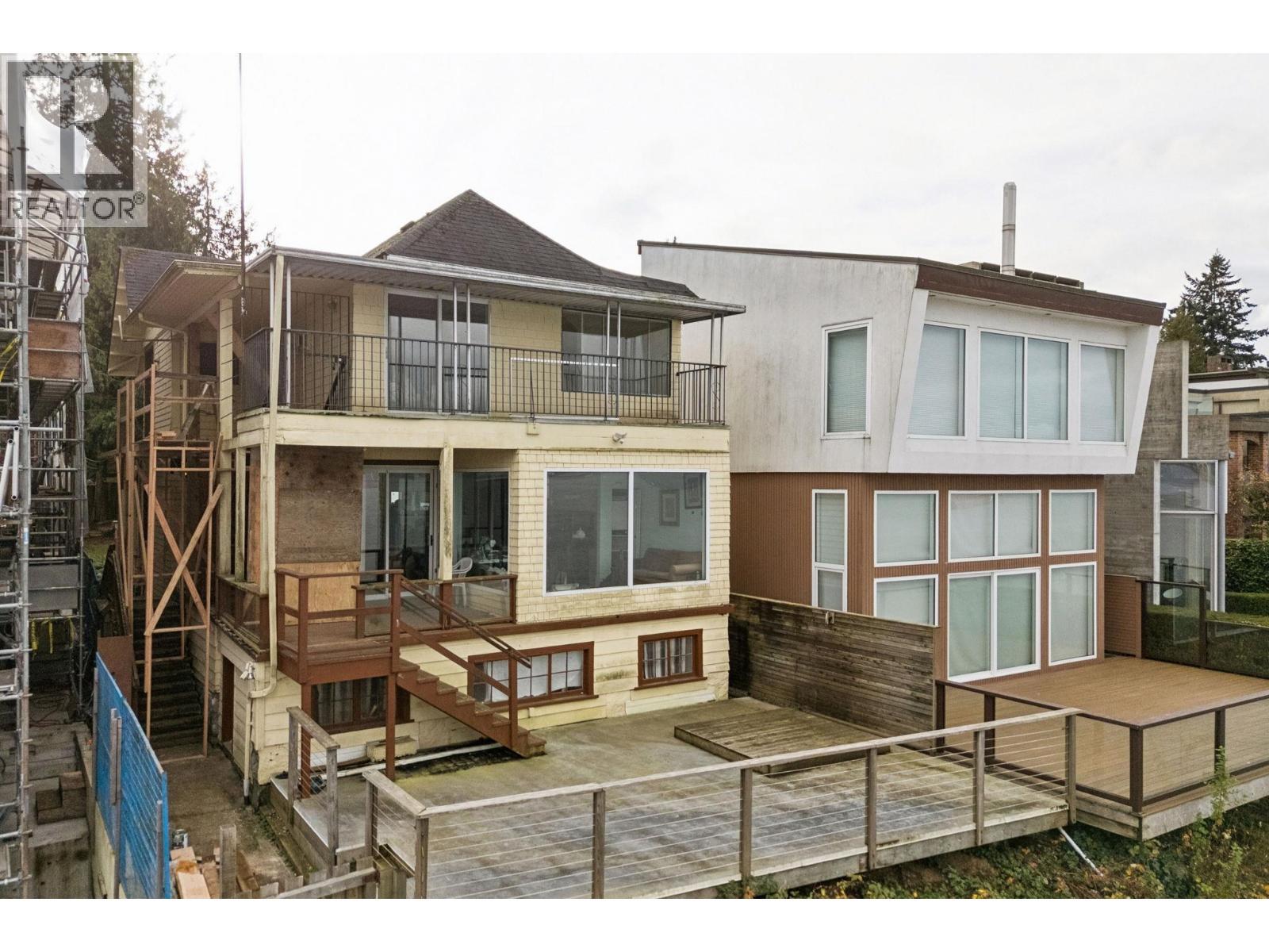 3243 Point Grey Road, Vancouver, BC - Outdoor