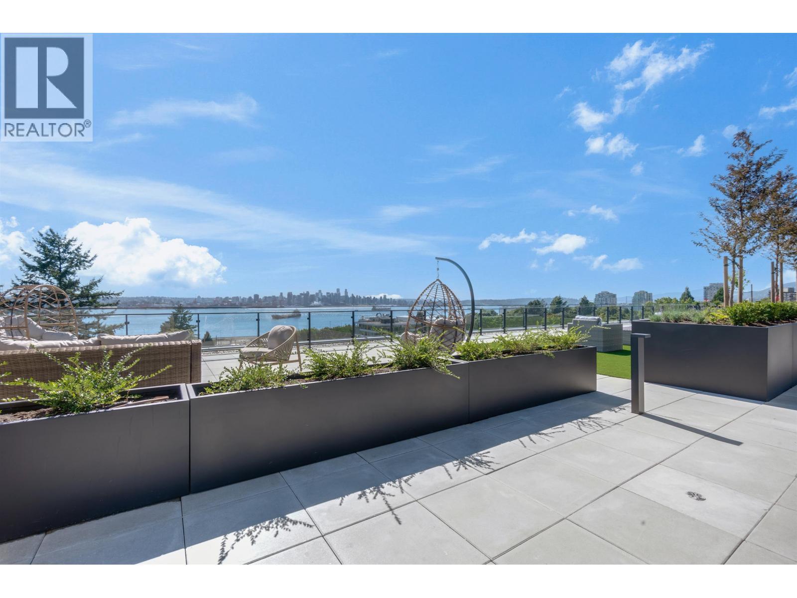 660 422 E 3Rd Street, North Vancouver, BC - Outdoor With Body Of Water With Balcony With View