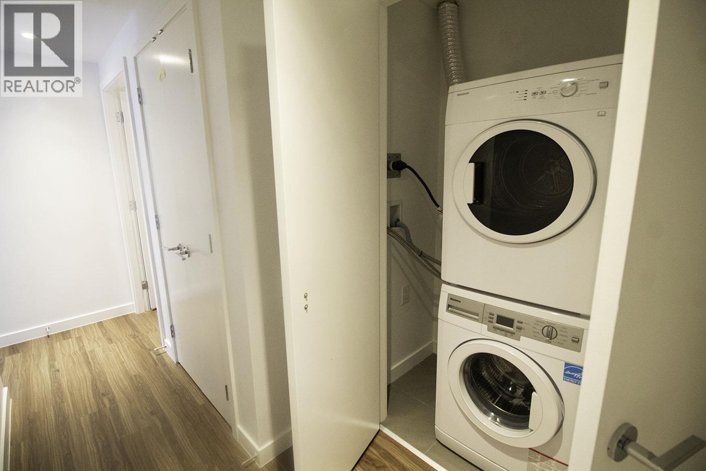 1208 1661 Quebec Street, Vancouver, BC - Indoor Photo Showing Laundry Room