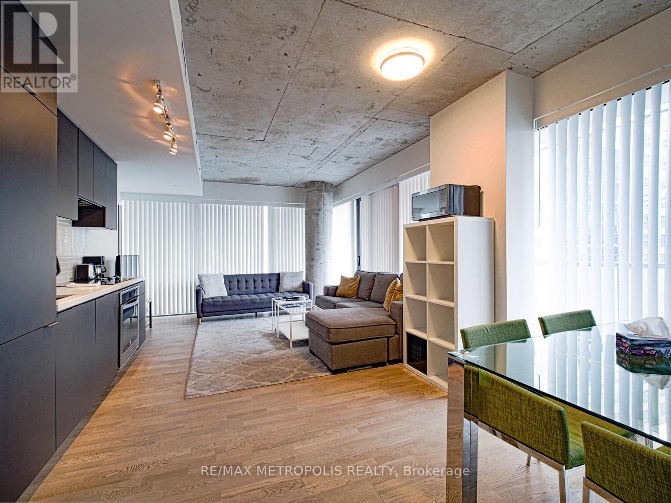 1011 - 60 Colborne Street, Toronto, ON - Indoor