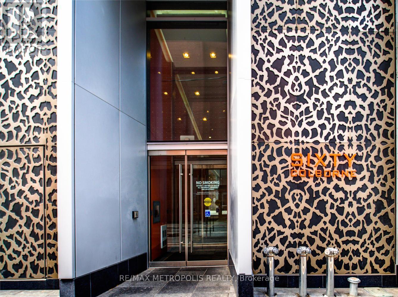 1011 - 60 Colborne Street, Toronto, ON -