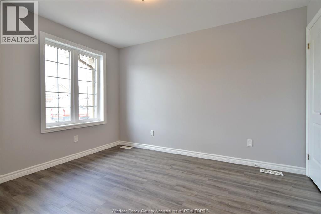 1156 Copeland, Windsor, ON - Indoor Photo Showing Other Room