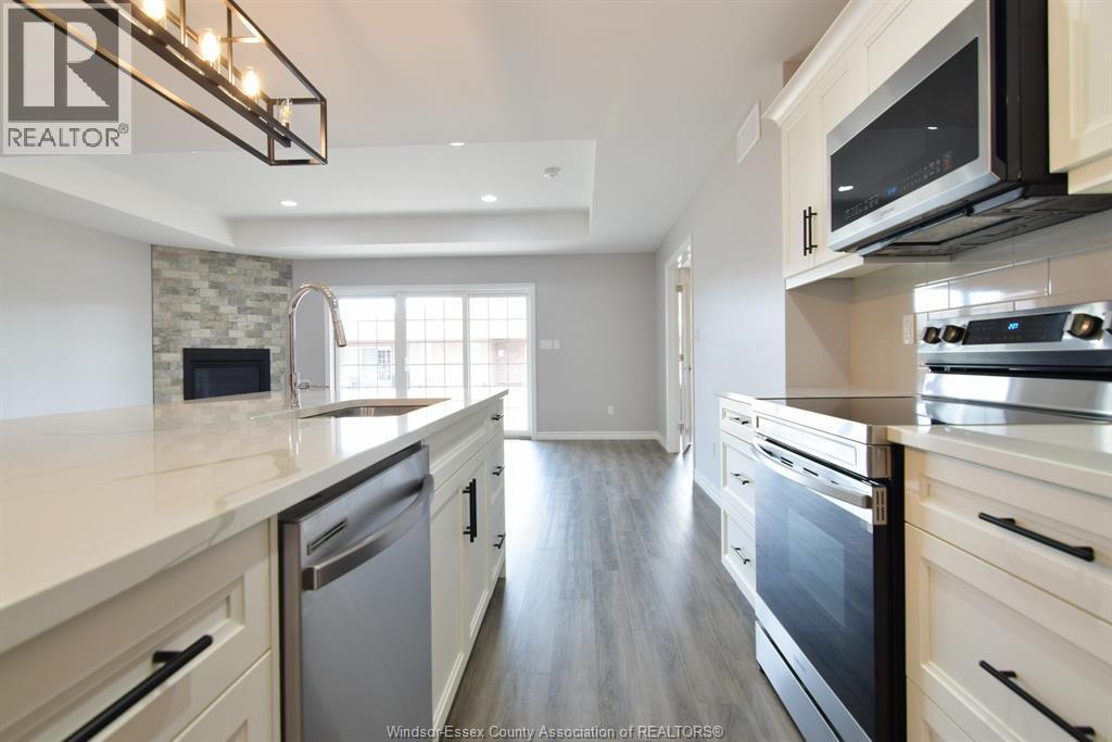 1156 Copeland, Windsor, ON - Indoor Photo Showing Kitchen