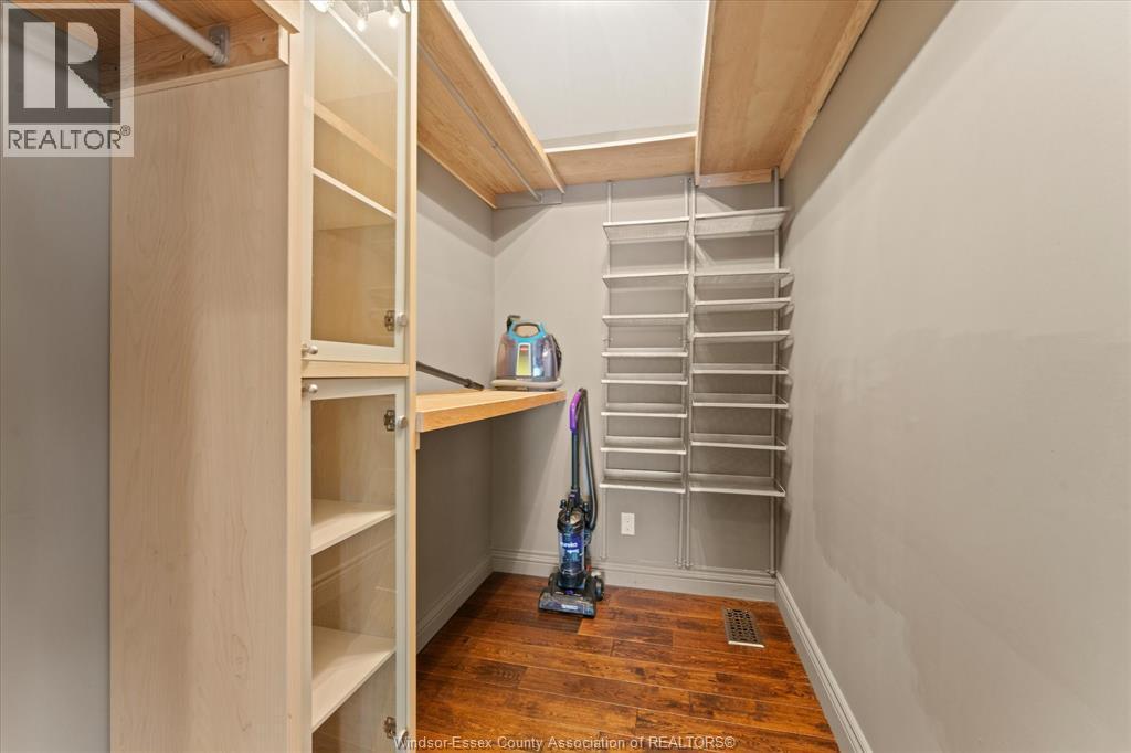 1028 Lilydale, Lakeshore, ON - Indoor