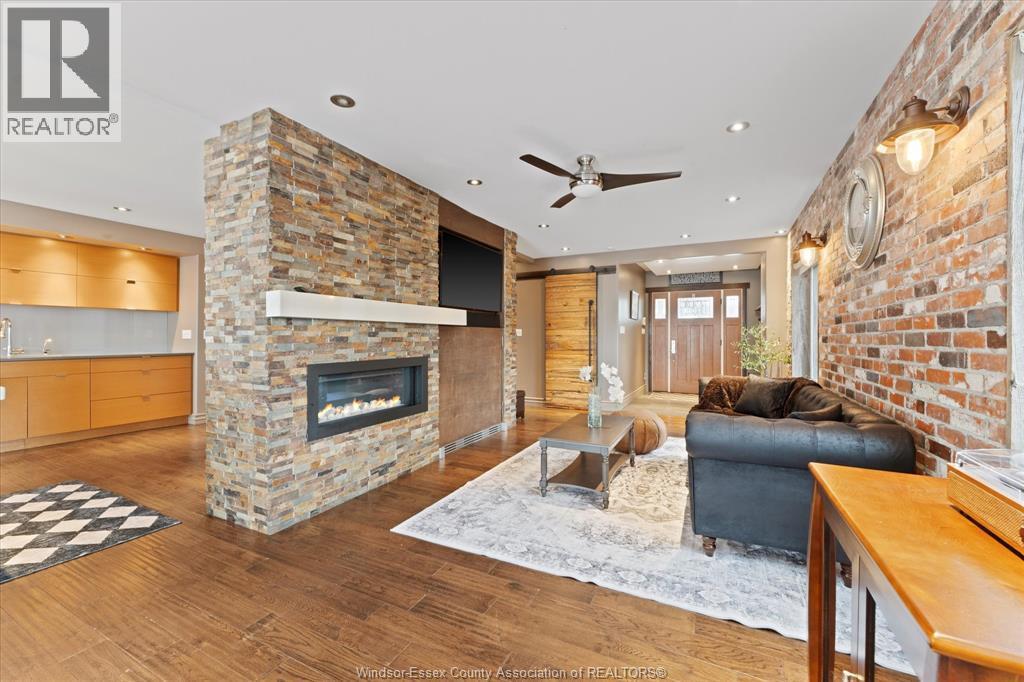 1028 Lilydale, Lakeshore, ON - Indoor Photo Showing Living Room With Fireplace