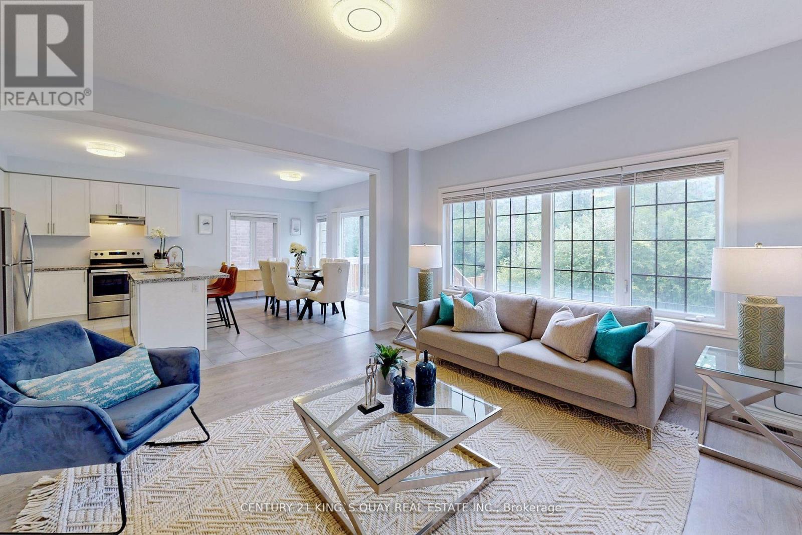 51 Crombie Street, Clarington, ON - Indoor Photo Showing Living Room