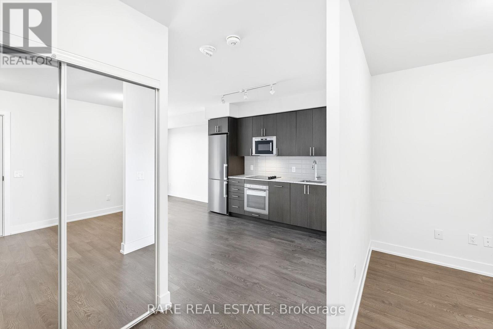 2550 Simcoe Street, Oshawa, ON - Indoor Photo Showing Kitchen