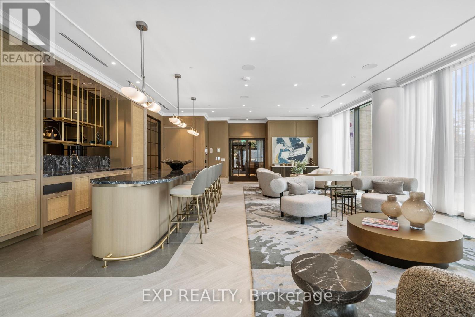 301 - 397 Royal Orchard Boulevard, Markham, ON - Indoor