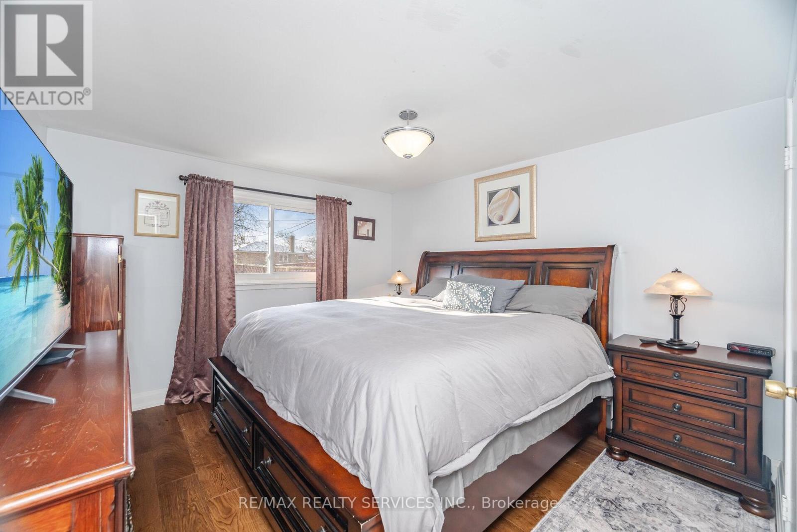 9 Aintree Crescent, Brampton, ON - Indoor Photo Showing Bedroom