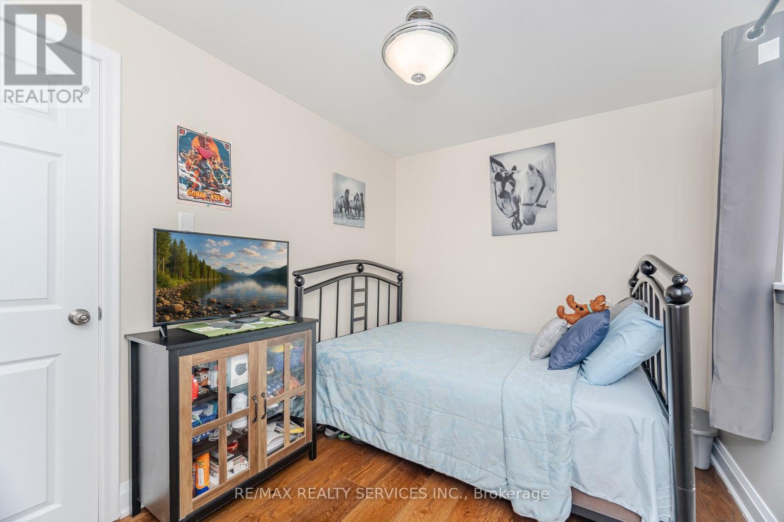 9 Aintree Crescent, Brampton, ON - Indoor Photo Showing Bedroom