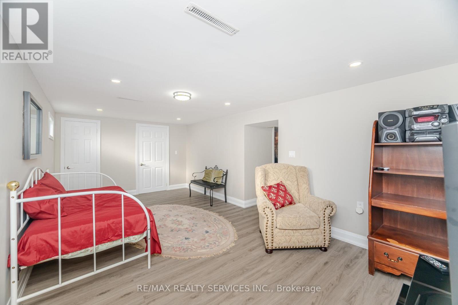 9 Aintree Crescent, Brampton, ON - Indoor Photo Showing Bedroom
