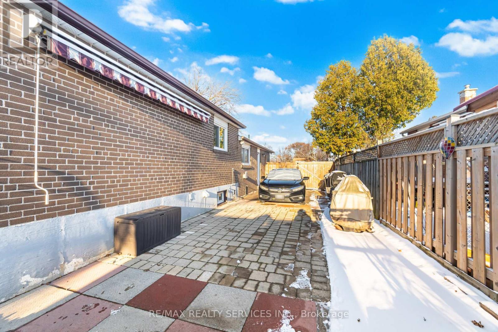 9 Aintree Crescent, Brampton, ON - Outdoor With Exterior