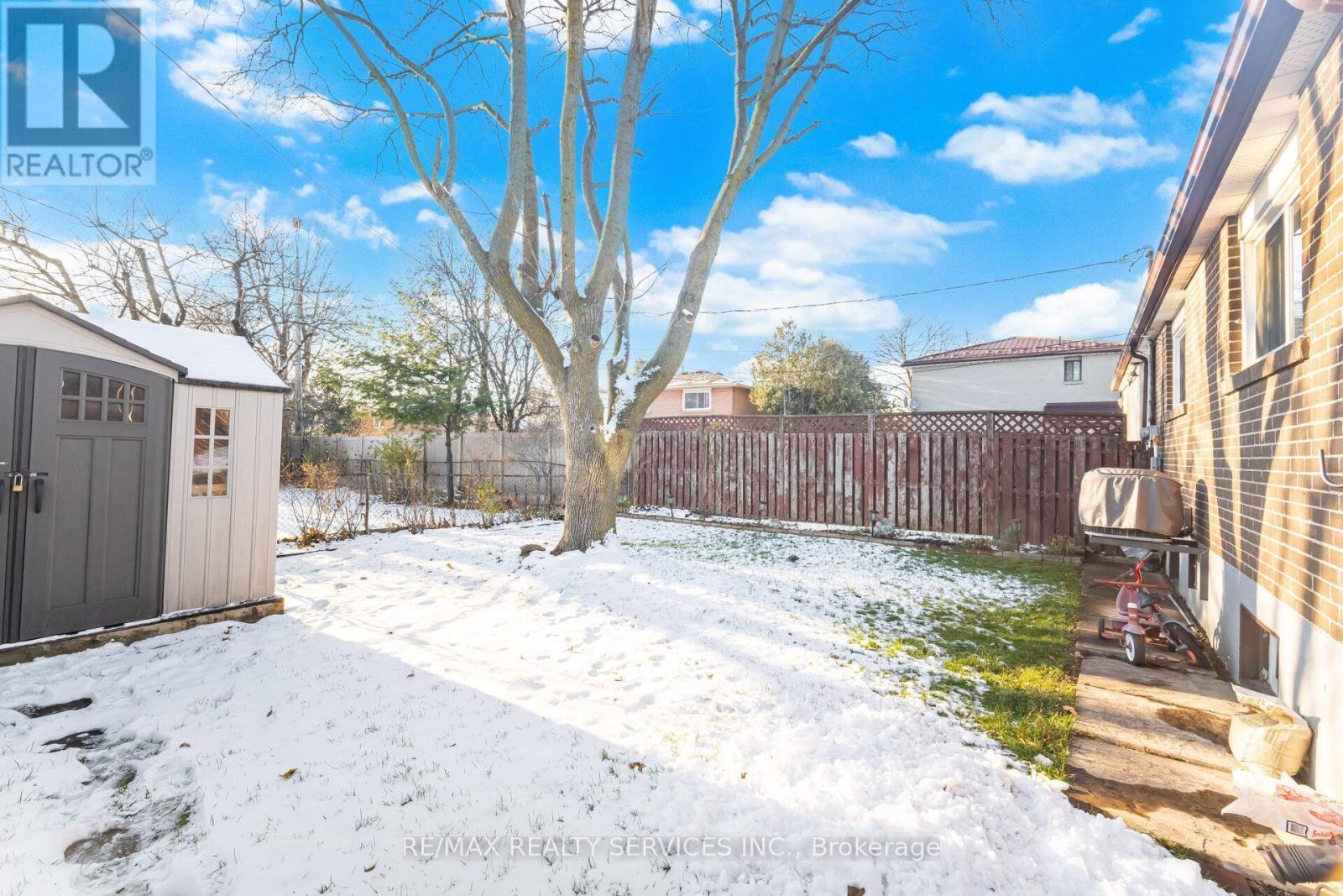 9 Aintree Crescent, Brampton, ON - Outdoor